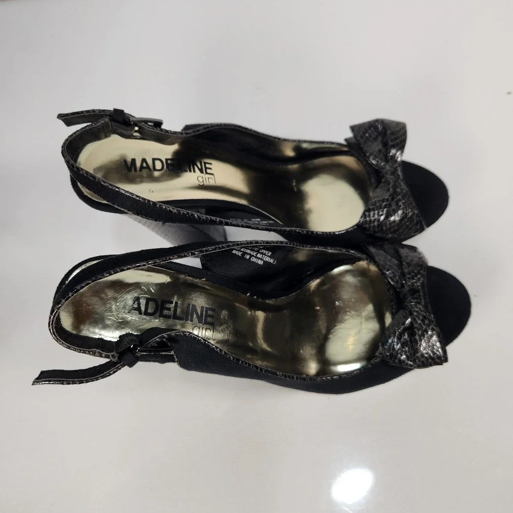 Madeline Girl Womens Heels Size 10M Black / Snakeskin Block Heel